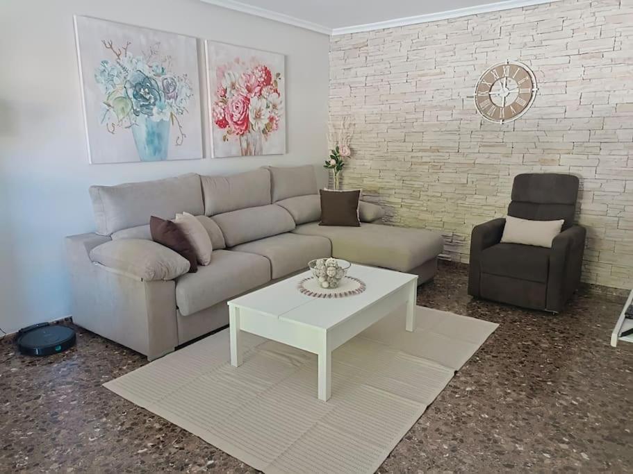 Acogedora Y Confortable Casa Familiar En * Ollería