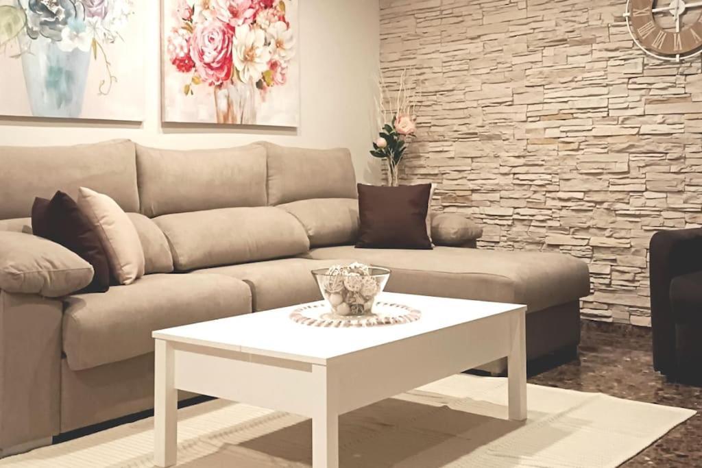 Acogedora Y Confortable Casa Familiar En Casa vacanze Ollería